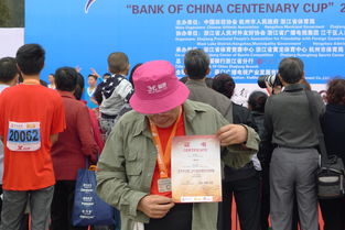 2011杭州国际马拉松赛中抓拍的一些比较好玩的镜头