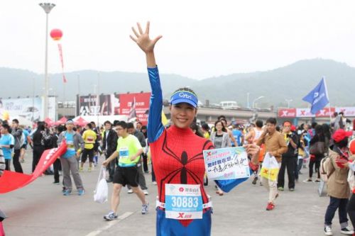 北京雾霾下的逃离 杭州国际马拉松，不止与跑步