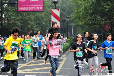 2013杭州国际马拉松 西子湖畔的奔跑盛宴